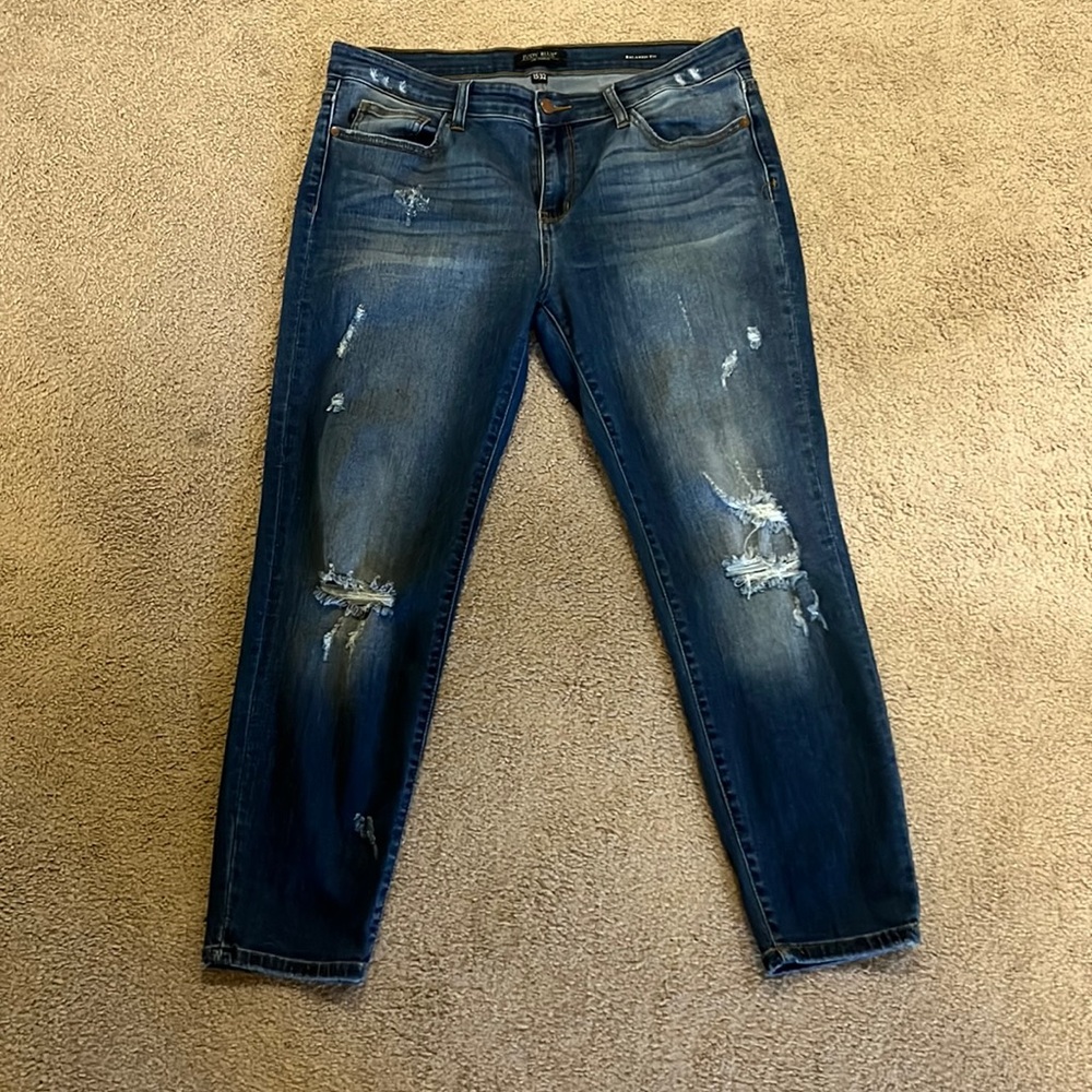 Judy blue distressed skinny jeans size 15/32